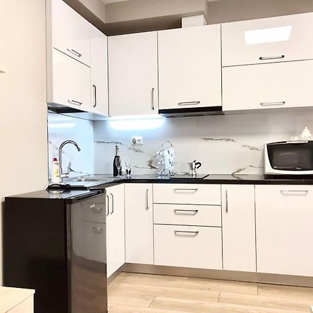 Home Away From Home Apartment Durrës Eksteriør billede