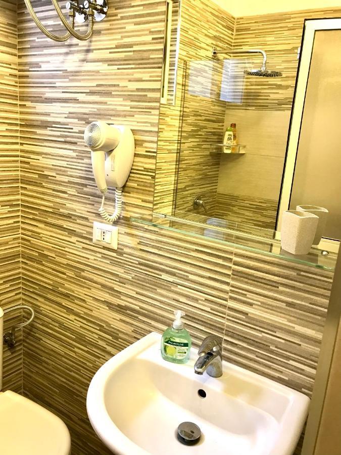 Home Away From Home Apartment Durrës Eksteriør billede