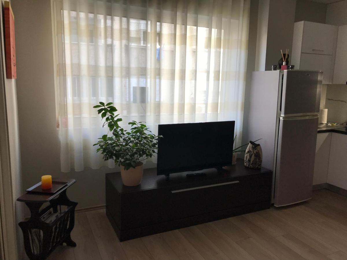 Home Away From Home Apartment Durrës Eksteriør billede
