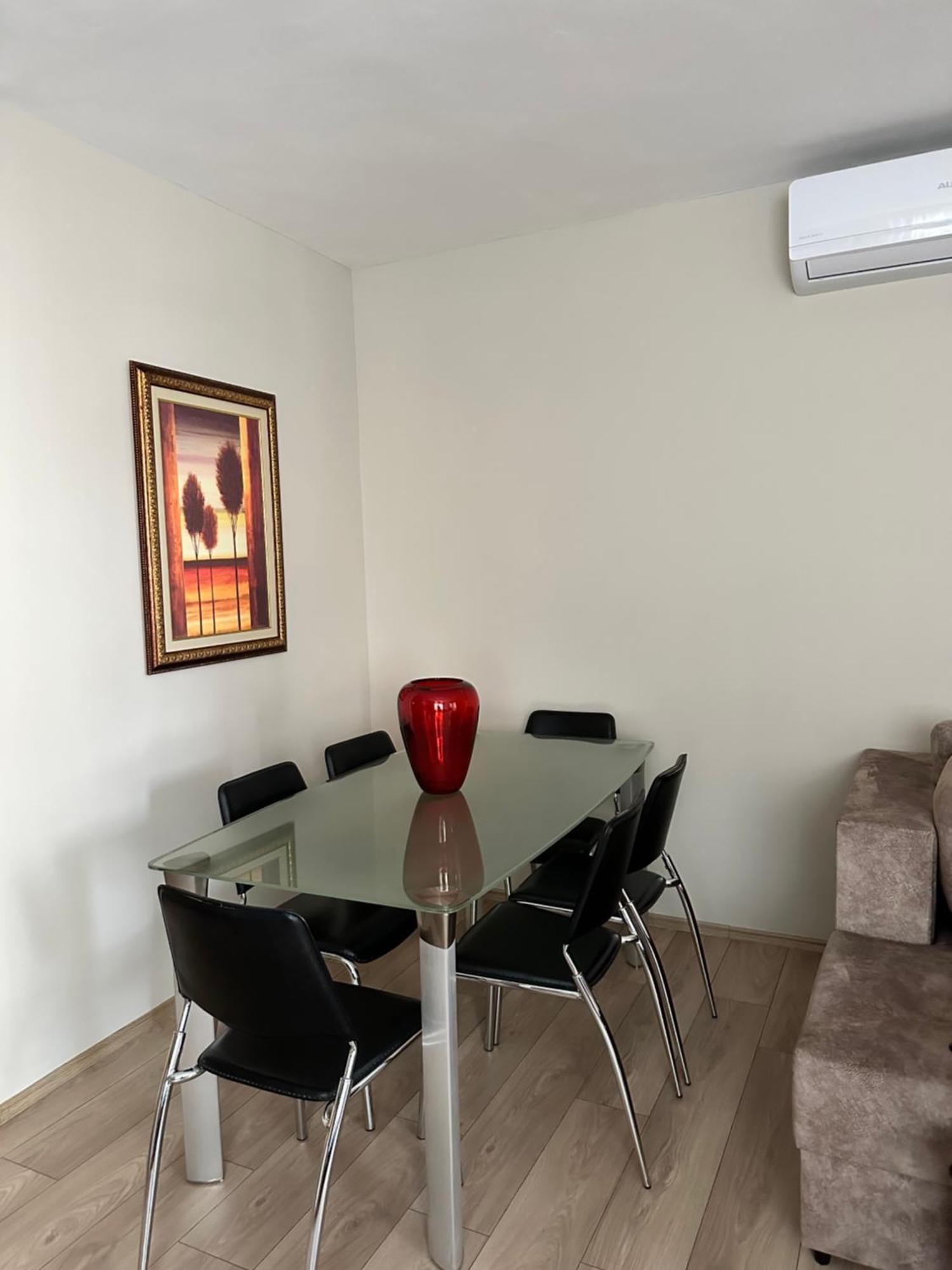 Home Away From Home Apartment Durrës Eksteriør billede